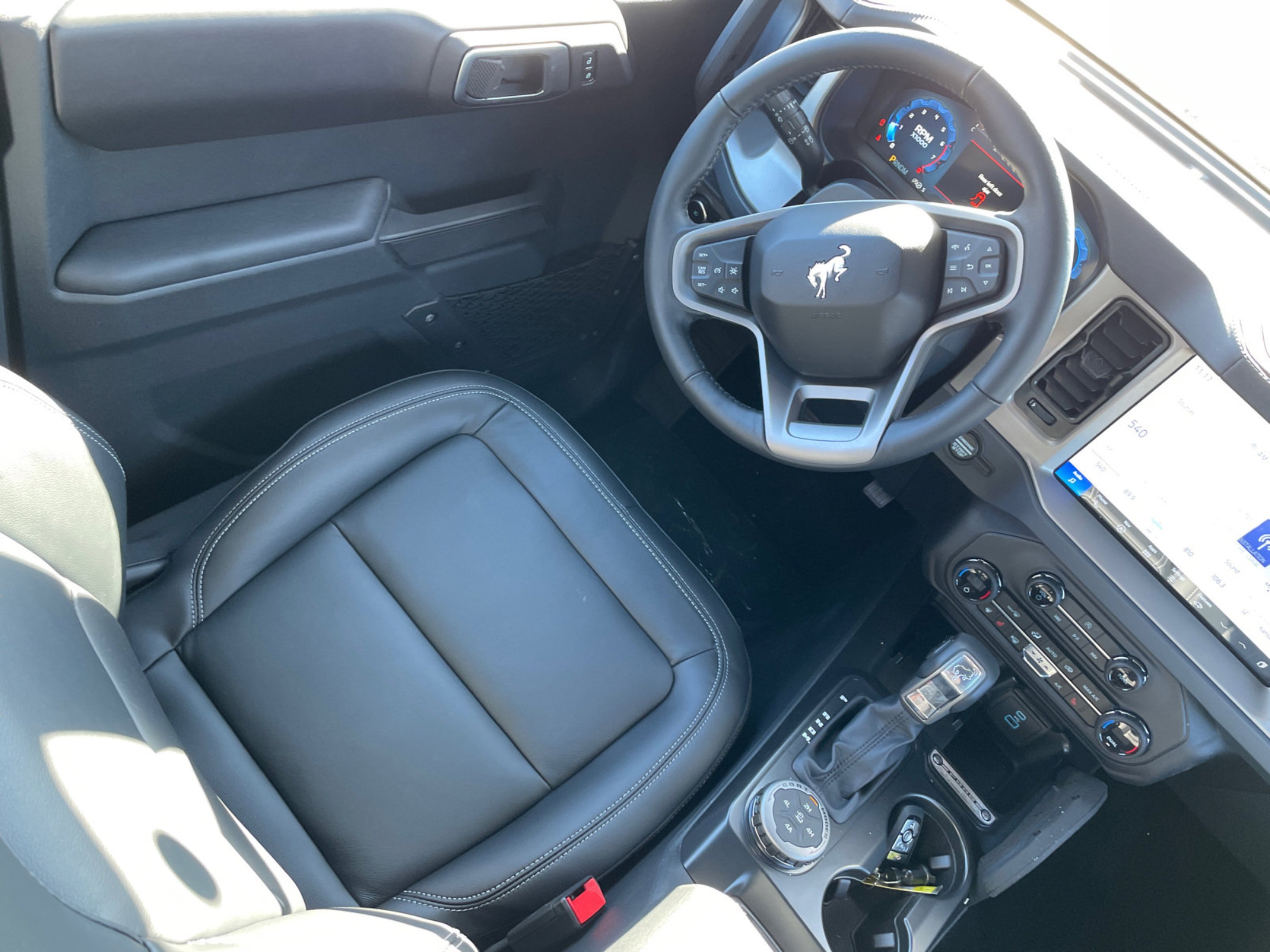 2025 Ford Bronco 4-Door Outer Banks - Photo 14