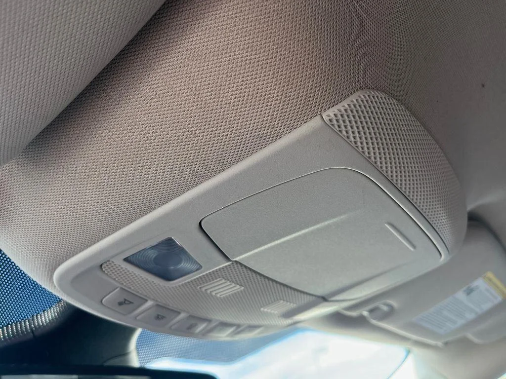 2024 Ford Edge SEL - Photo 17