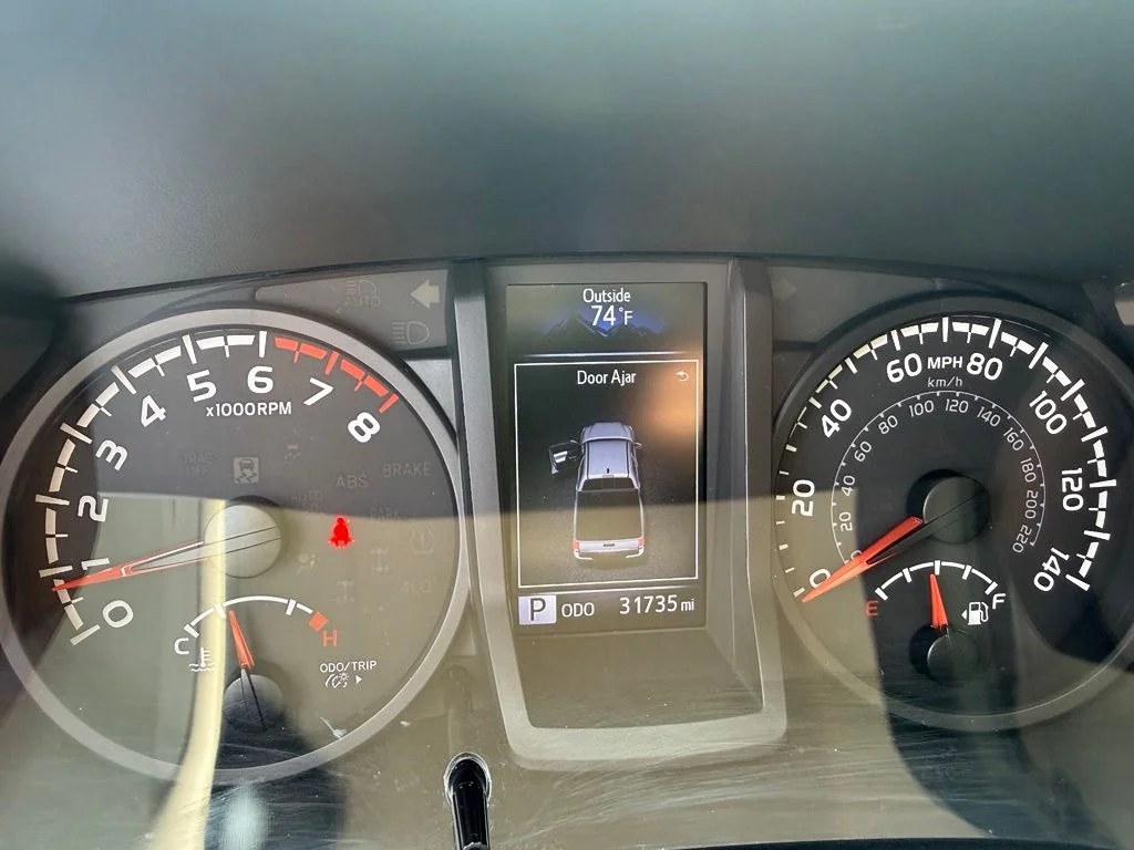 Certified Used 2022 White Toyota SR image 21