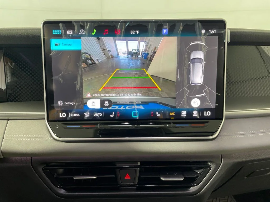 2026 Volkswagen Tiguan SE - Photo 16