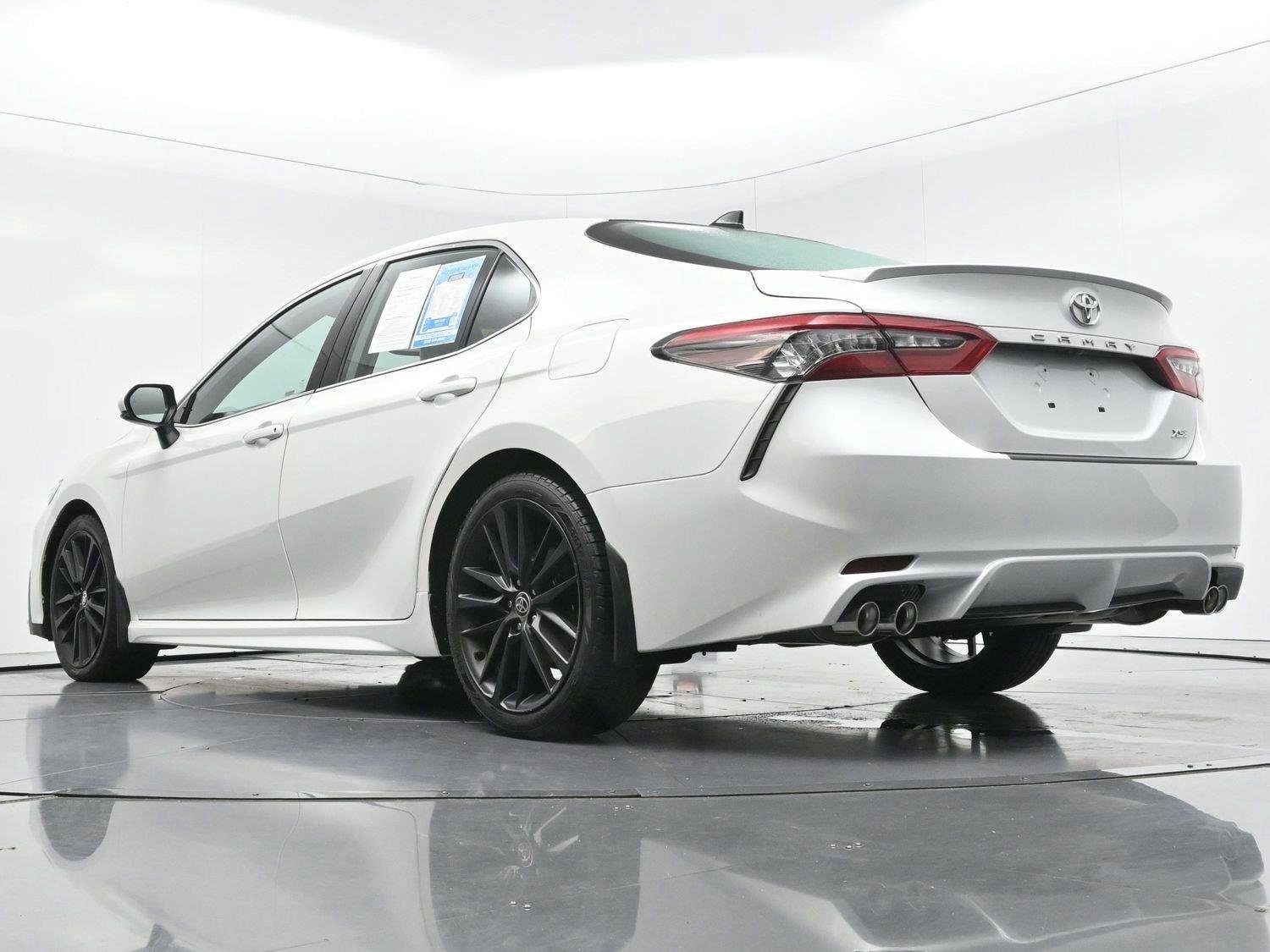 Used 2022 Wind Chill Pearl Toyota XSE image 52