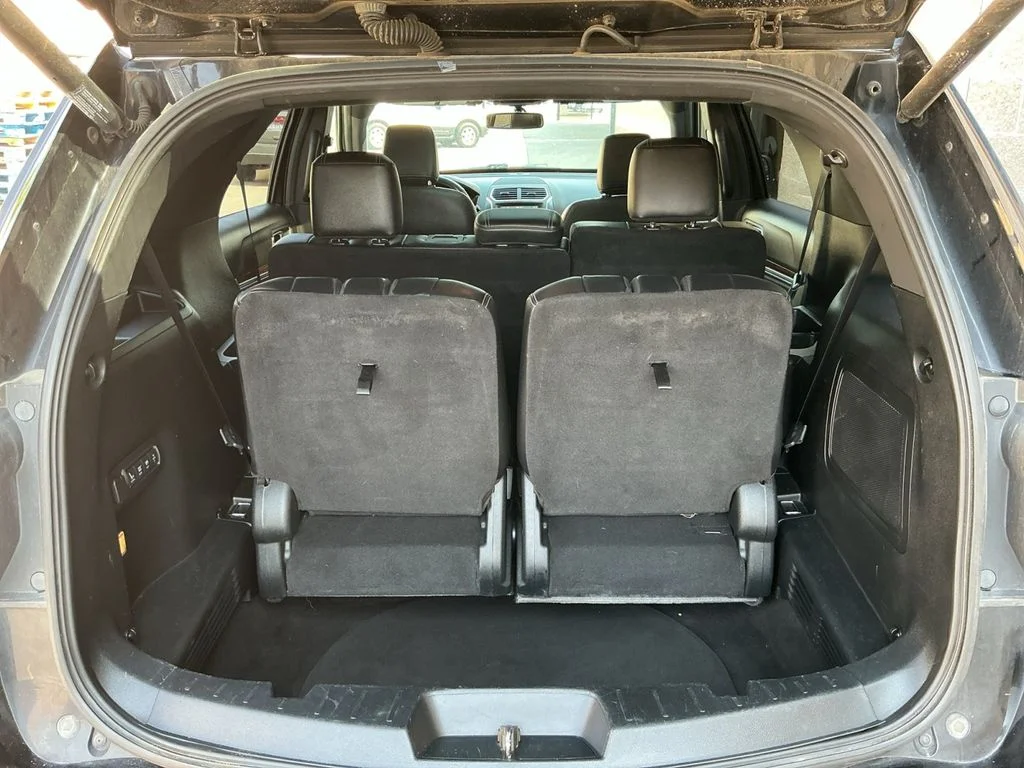 Used 2018 Black Ford Limited image 21