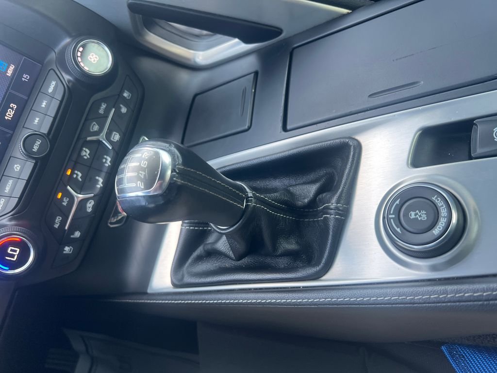 Used 2014 Blue Chevrolet Z51 image 18
