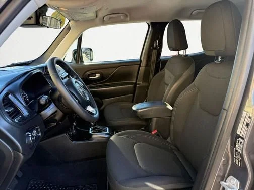 Used 2023 Gray Jeep Altitude image 9
