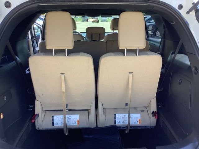 Used 2016 Oxford White Ford Base image 12