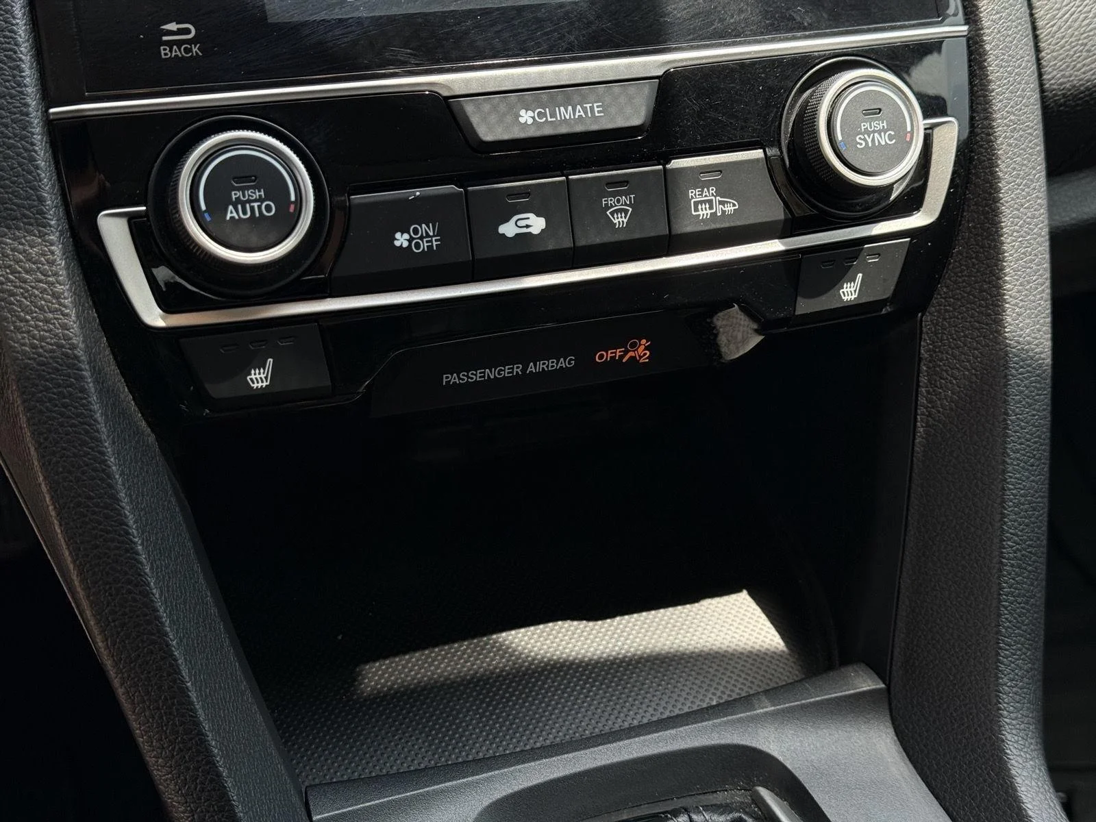 Used 2018 Aegean Blue Metallic Honda EX-L image 14