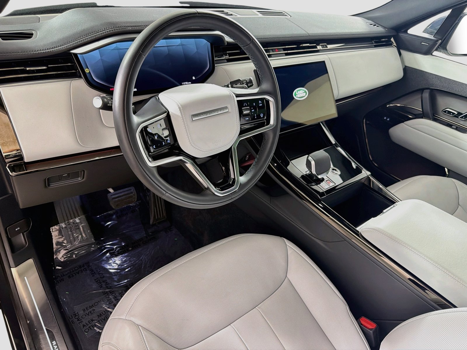 Used 2026 Carpathian Grey Prem Met Land Rover SE image 10
