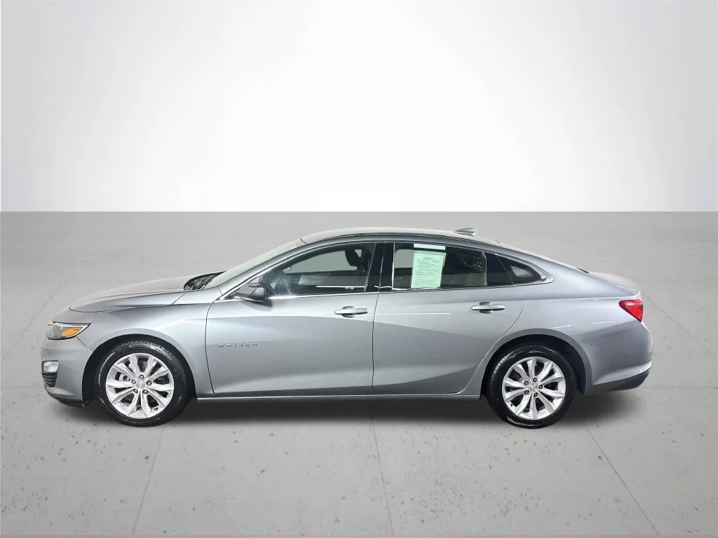 Used 2024 Gray Chevrolet LT image 9
