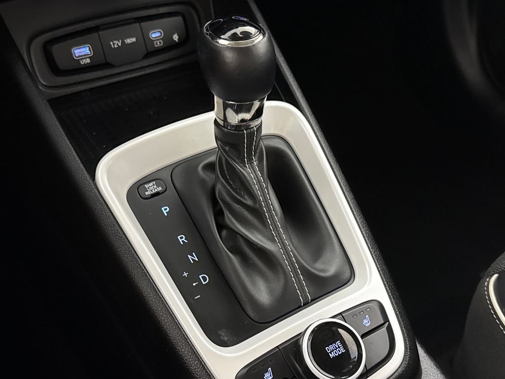 2024 Hyundai Venue Limited - Photo 23