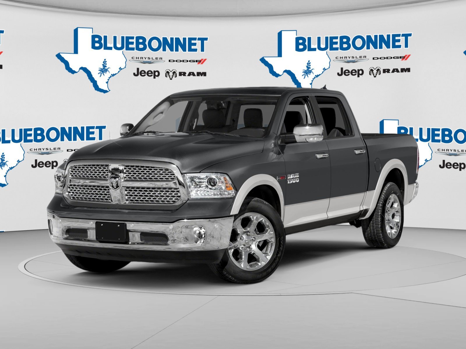 Used 2016 Granite Crystal Metallic Clearcoat Ram Laramie image 2