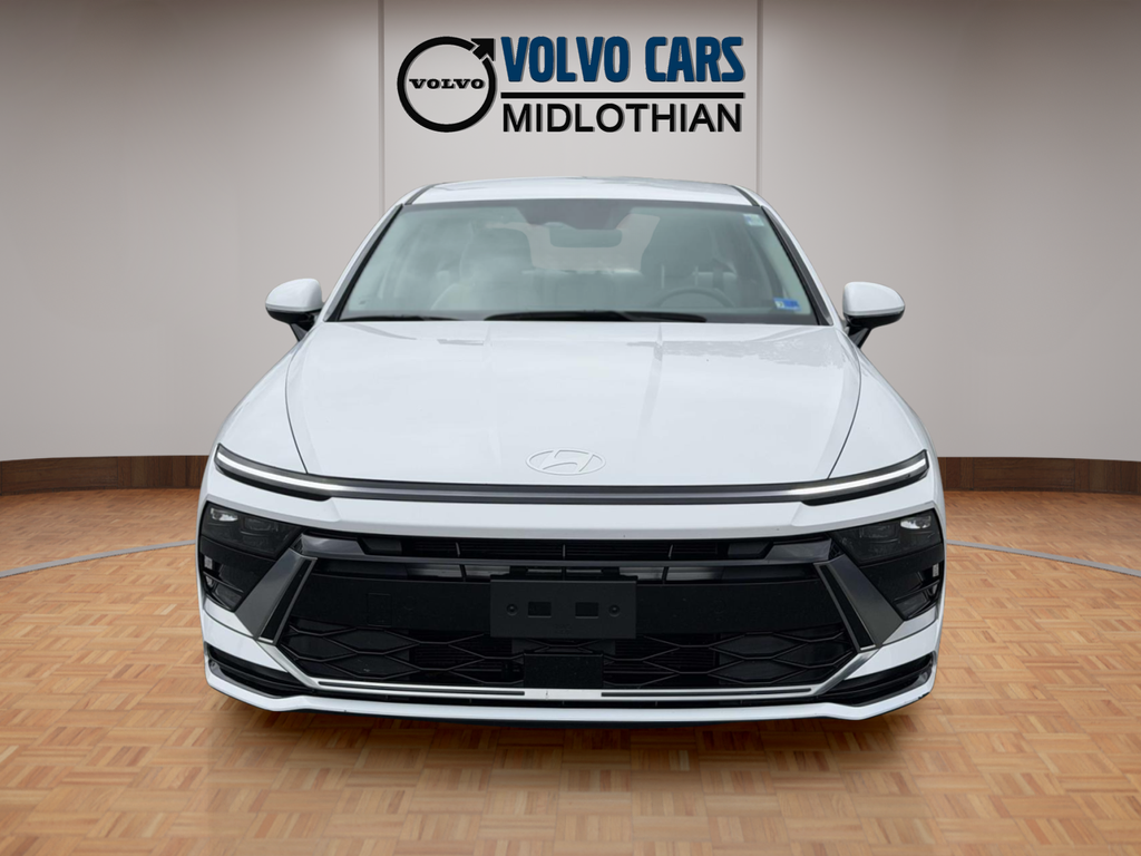 Used 2024 White Hyundai SEL image 24