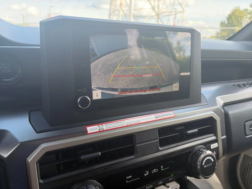 Used 2025 White Toyota SR5 image 22