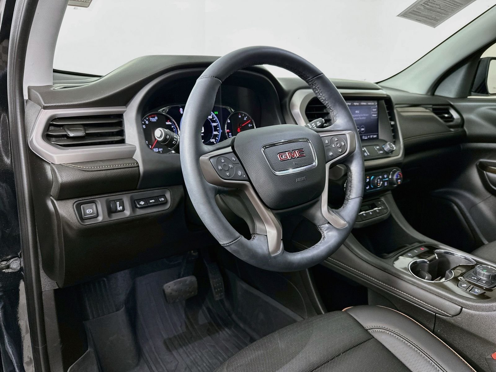 Used 2023 Ebony Twilight Metallic GMC AT4 image 9