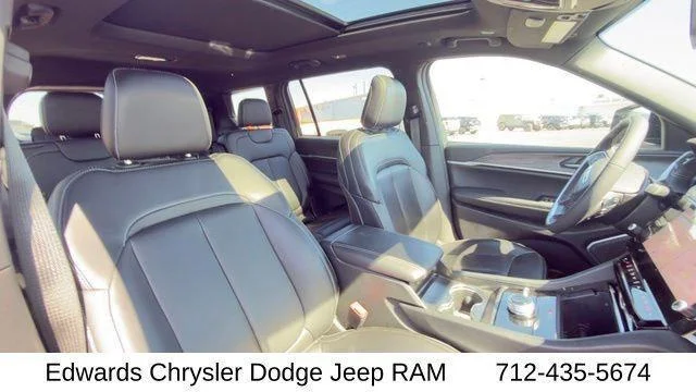 New 2026 Silver Zynith Jeep Limited image 39