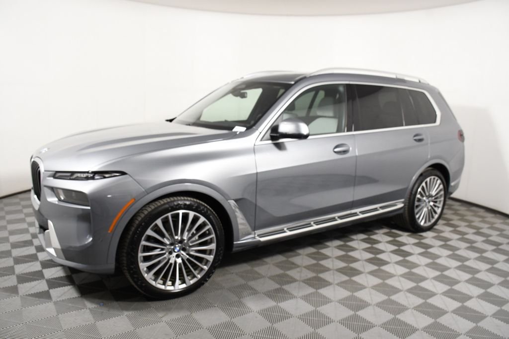 Used 2024 BMW X7 40i with VIN 5UX23EM00R9W14626 for sale in Richfield, Minnesota