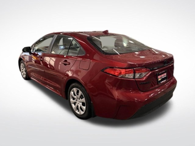 Used 2024  Toyota LE image 8