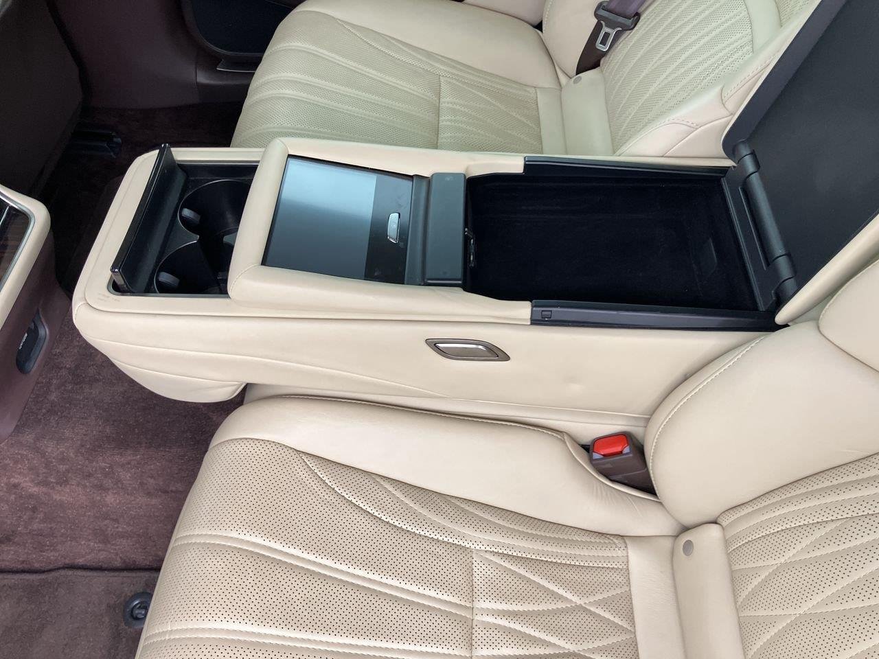 Used 2018 White (Eminent White Pearl) Lexus 500h image 28