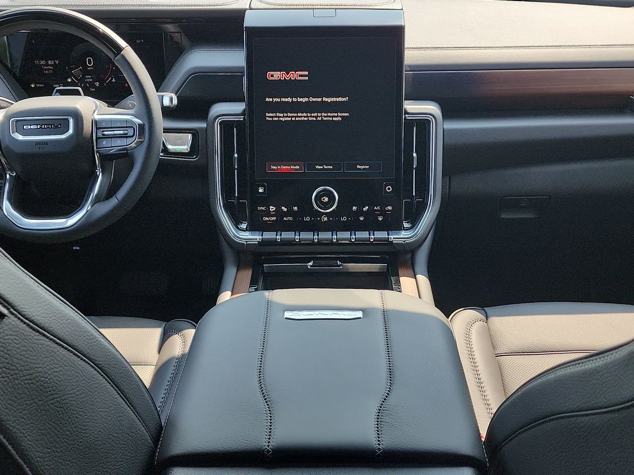 2026 GMC Yukon Denali - Photo 22