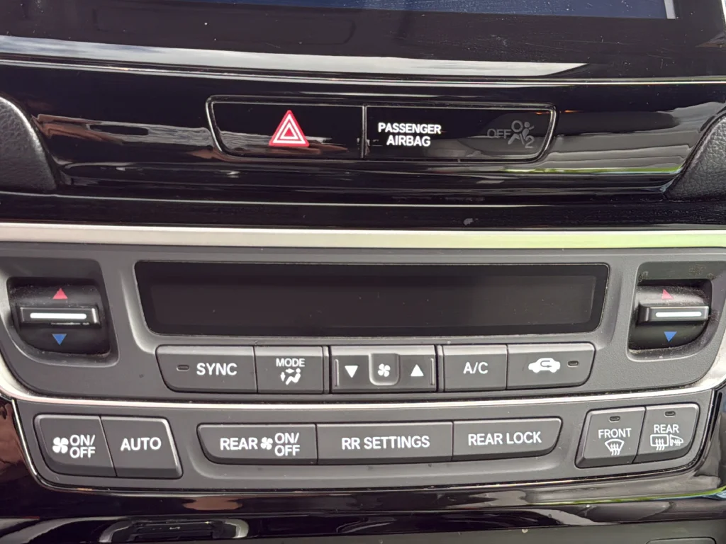 Used 2017  Honda Elite image 19