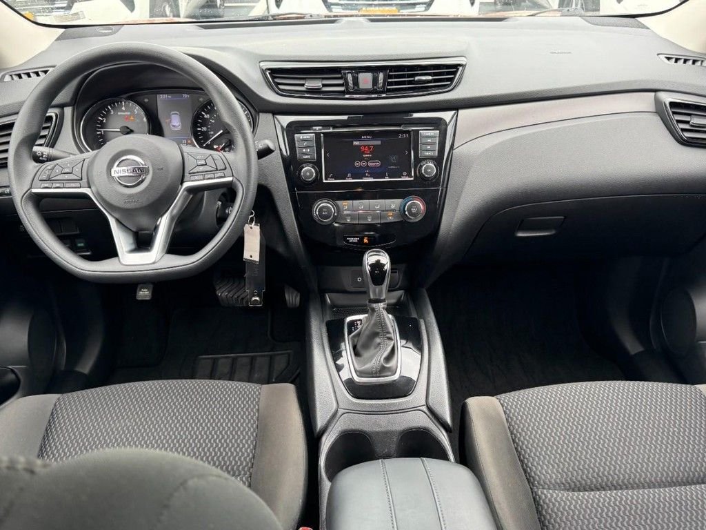 Used 2021 Orange Nissan S image 11