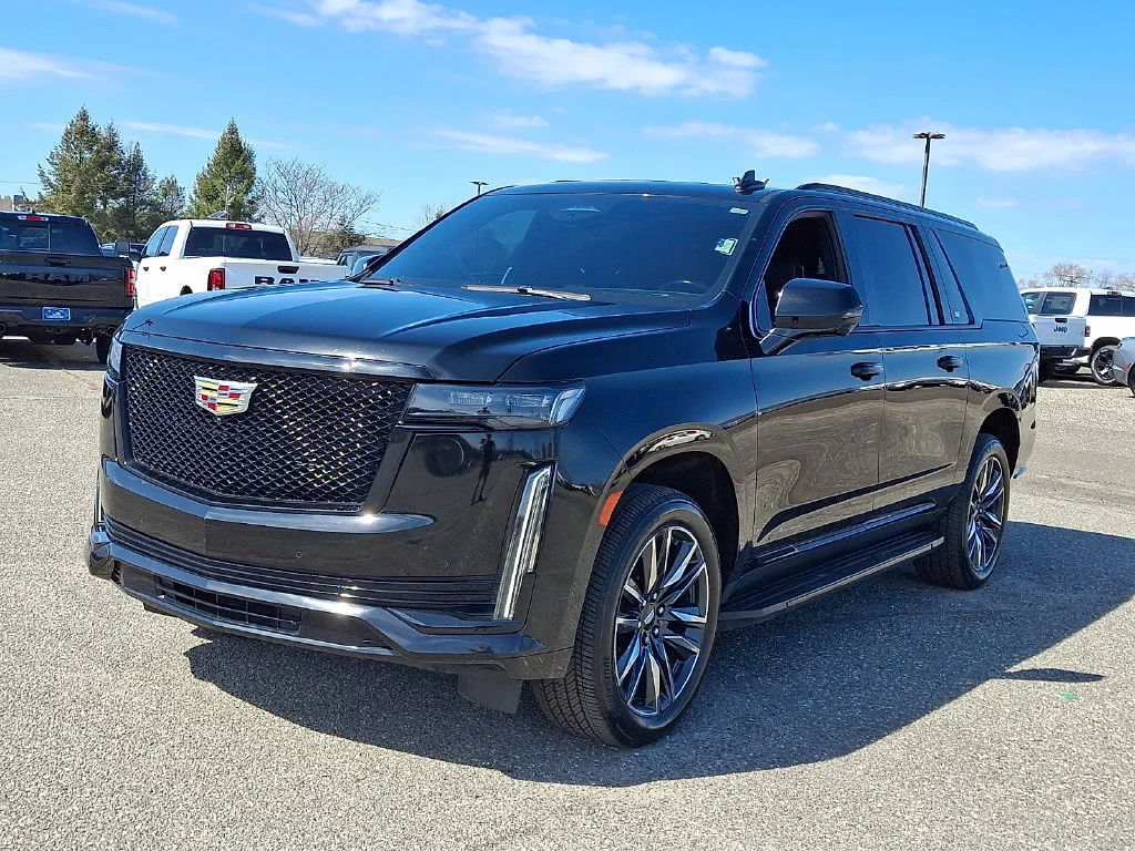 Used 2023 Black Raven Cadillac Sport image 5