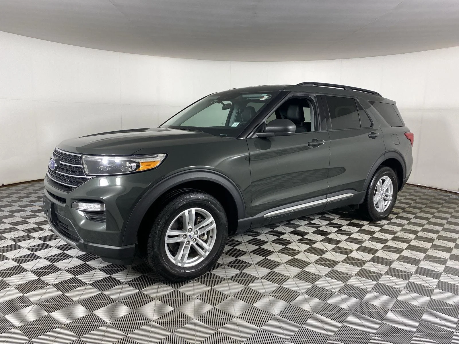 Used 2023 Forged Green Ford XLT image 12