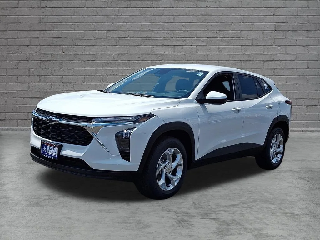 New 2026 Summit White Chevrolet LS image 4