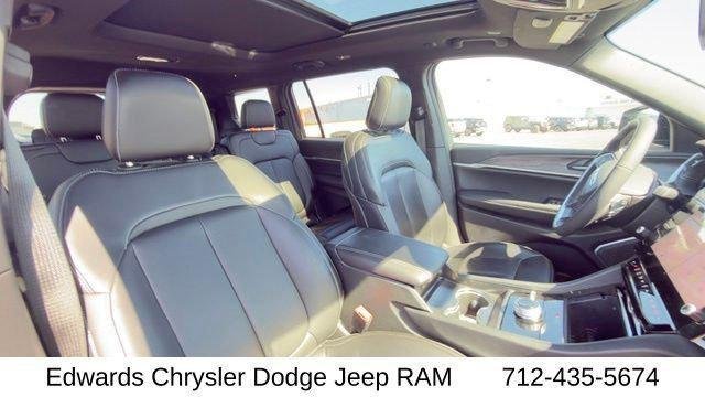 New 2026 Silver Zynith Jeep Limited image 39