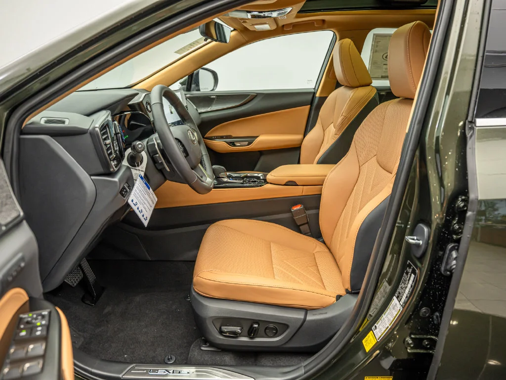 New 2026 Nori Green Pearl Lexus LUXURY AWD image 31