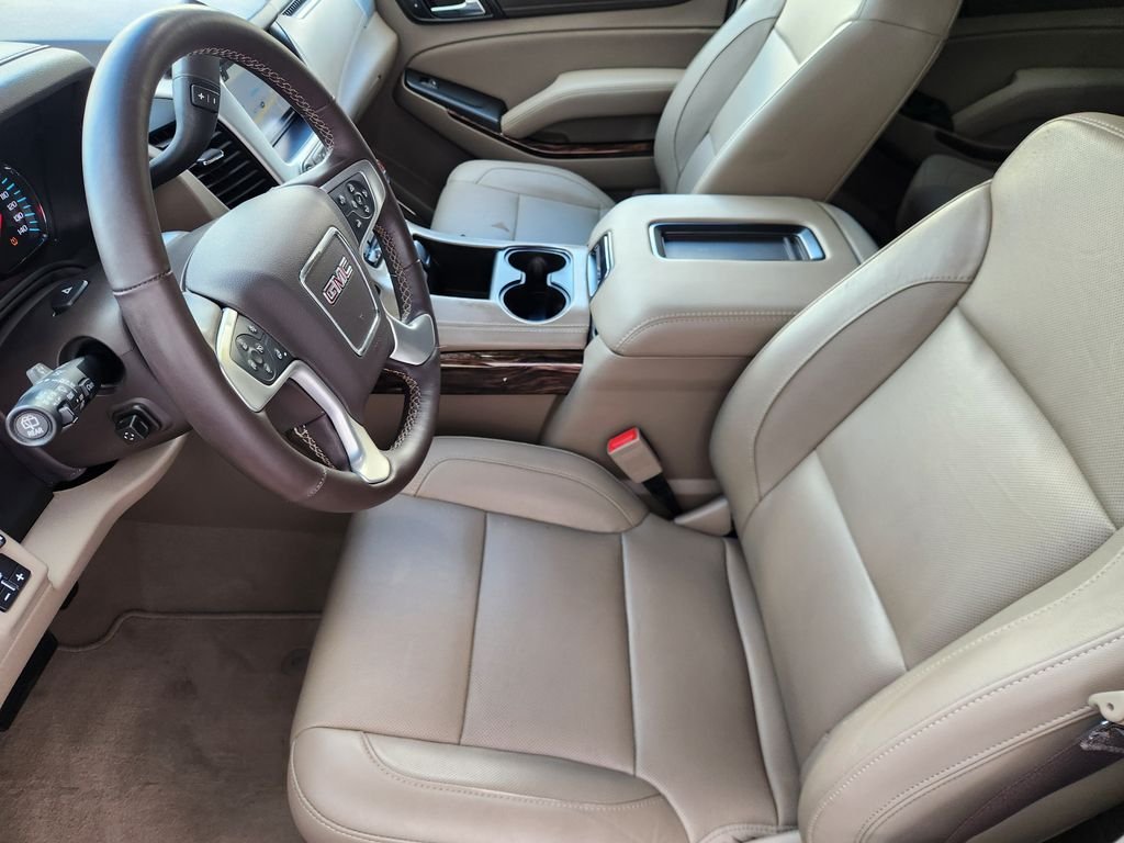 Used 2019 Pepperdust Metallic GMC SLT image 13