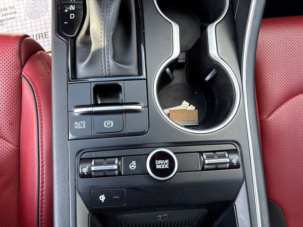 2025 Hyundai Santa Fe Limited - Photo 16