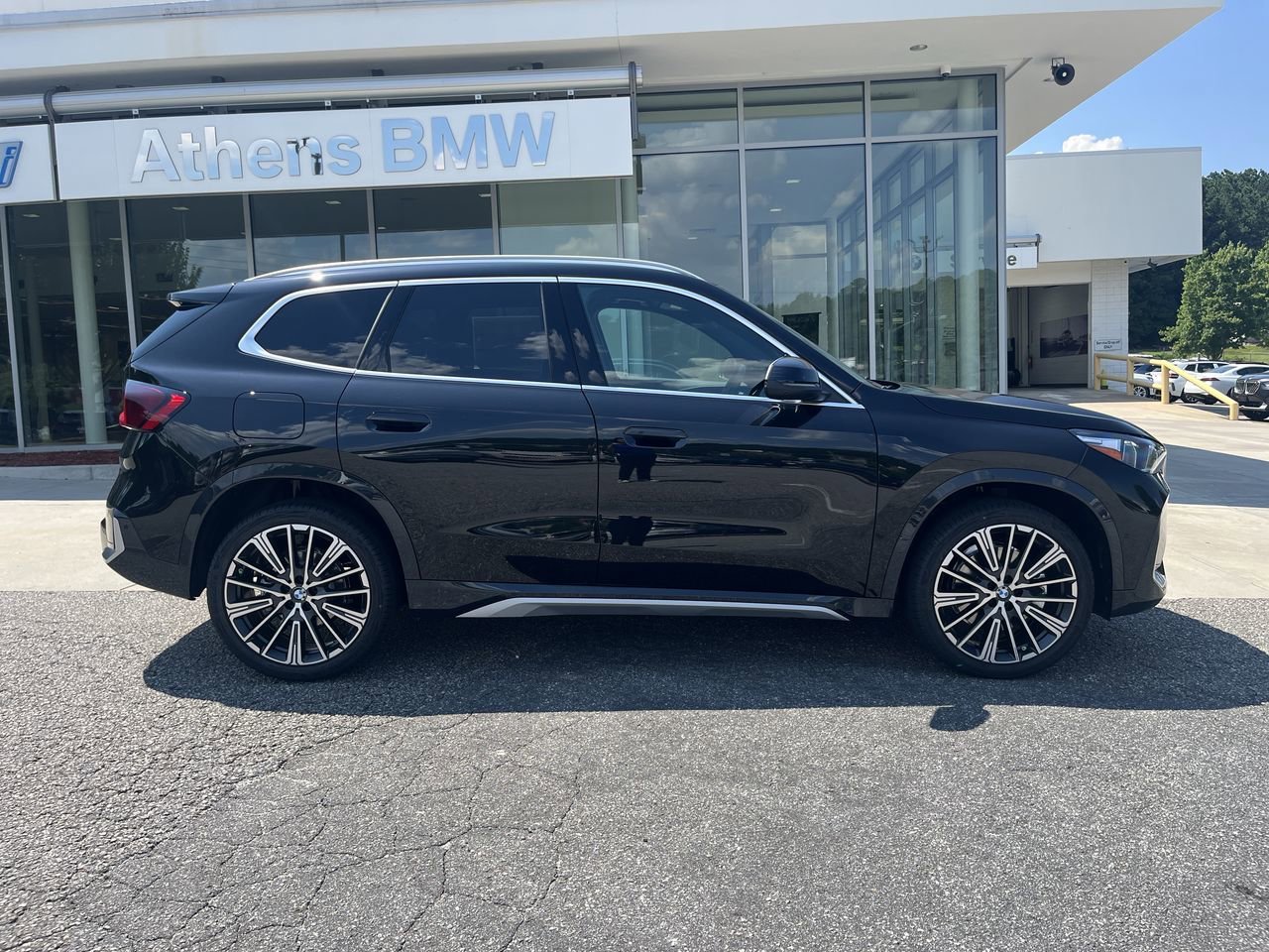 2025 BMW X1 28i - Photo 9