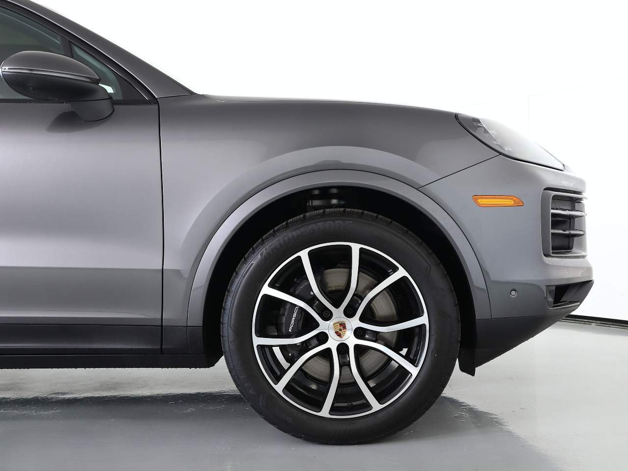New 2026 Quartzite Grey Metallic Porsche  image 11
