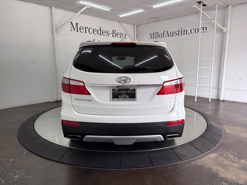 Used 2016 White Hyundai SE image 6