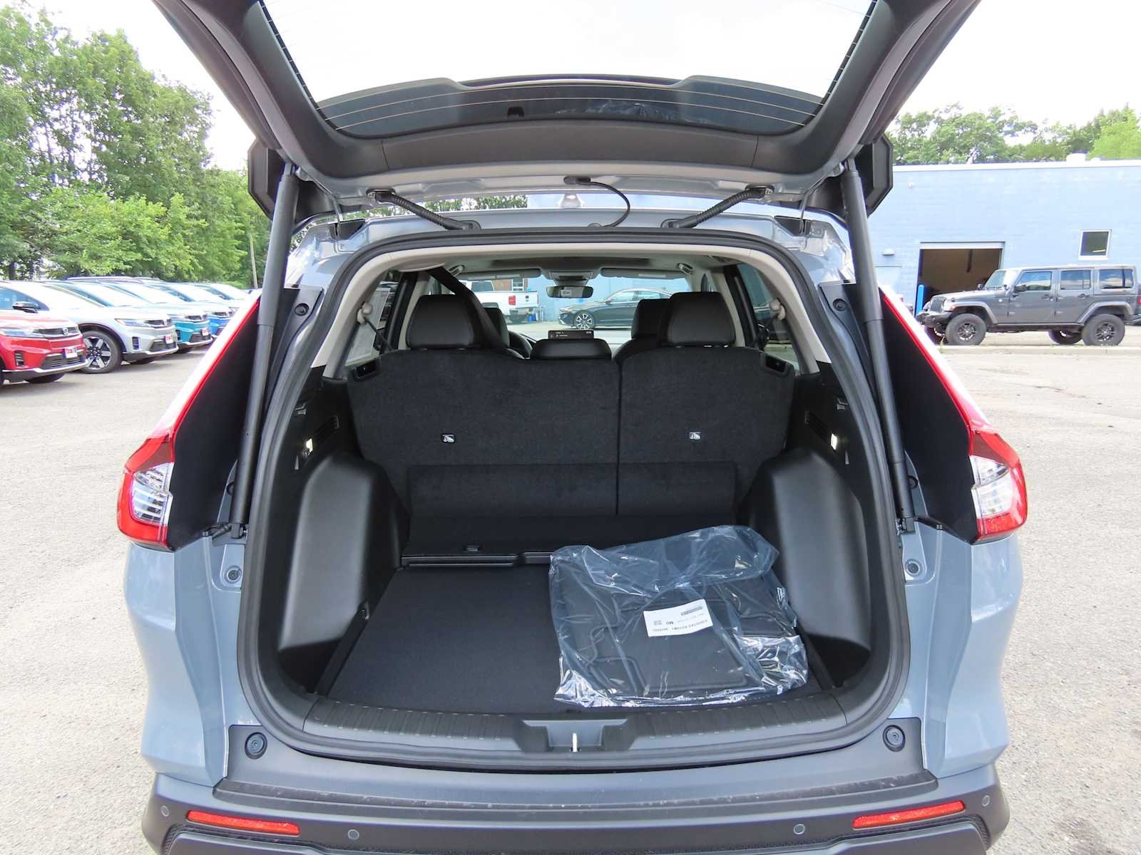 New 2027 Urban Gray Pearl Honda EX-L image 11