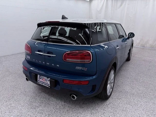 Used 2022 Blue MINI Signature image 2