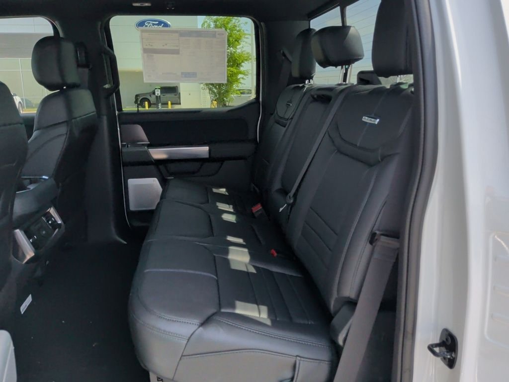 New 2026 Star White Metallic Tri-Coat Ford F-250® Platinum® image 40
