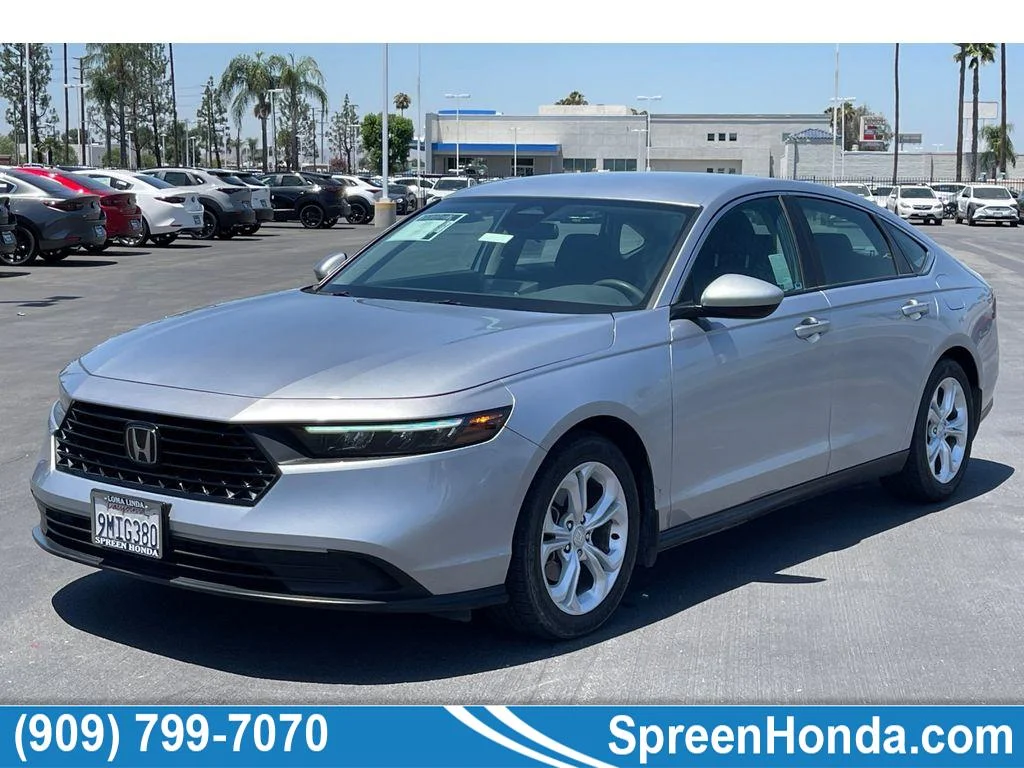 Used 2024 Solar Silver Metallic Honda LX image 1