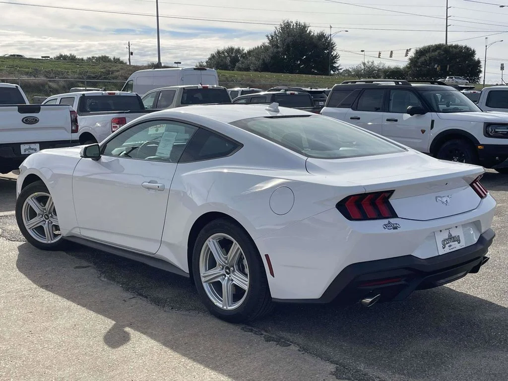 New 2026 Oxford White Ford EcoBoost image 5
