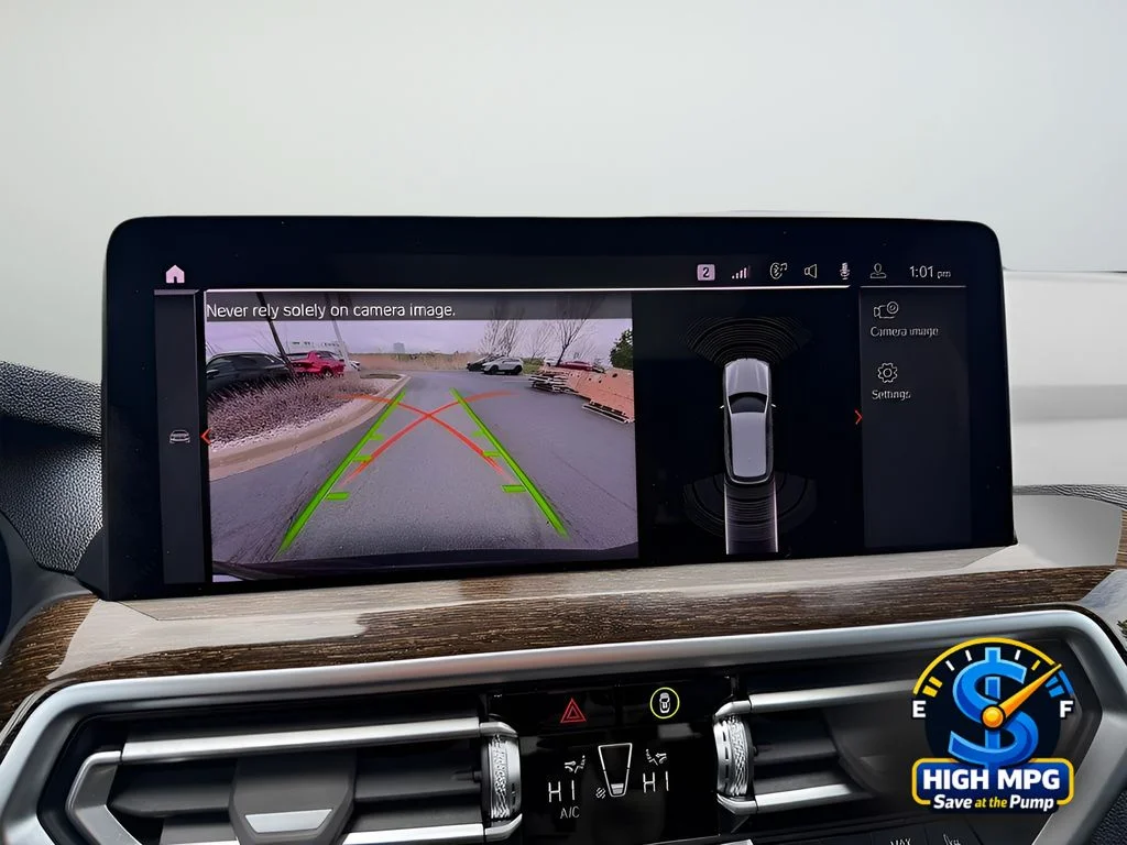 Used 2023 Black BMW xDrive30i image 15
