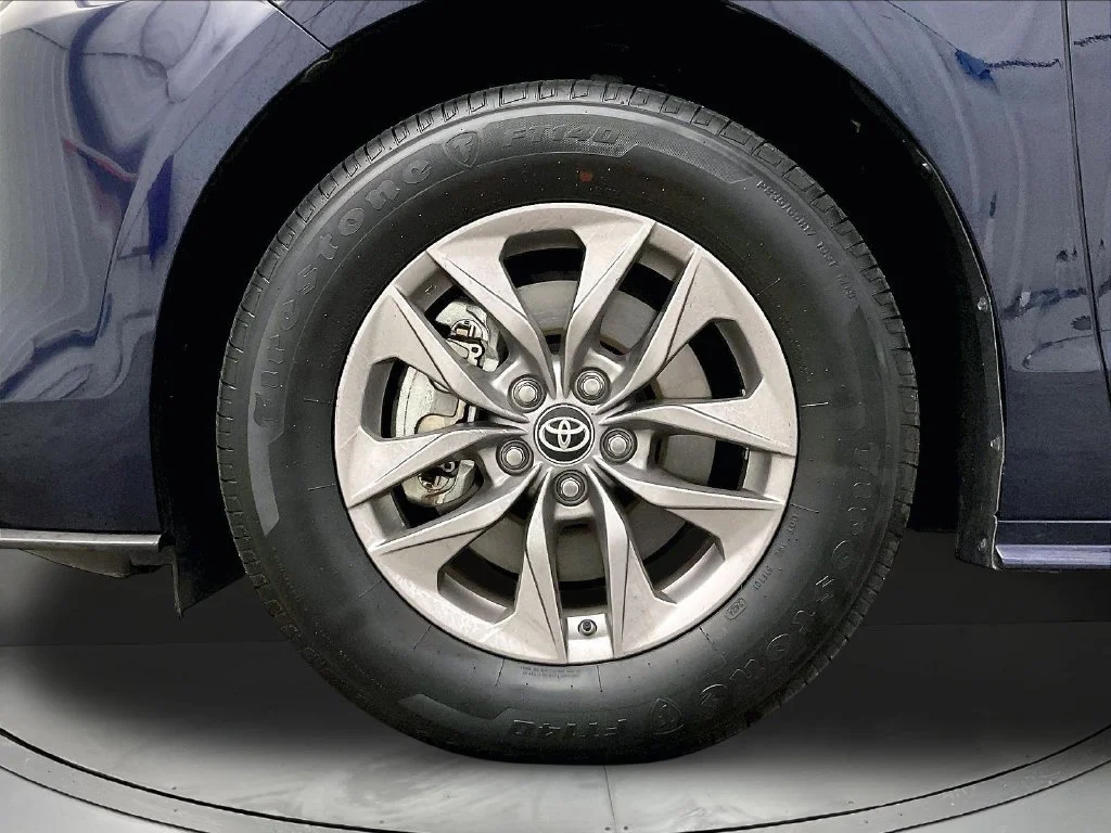 Used 2025 Blue Toyota XLE image 12