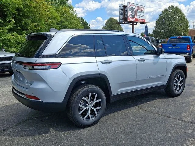 New 2025 Silver Jeep Limited image 7