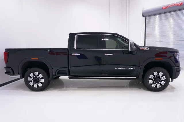 New 2026 Onyx Black GMC Denali image 5