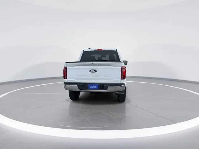 Used 2025 White Ford Lariat image 6