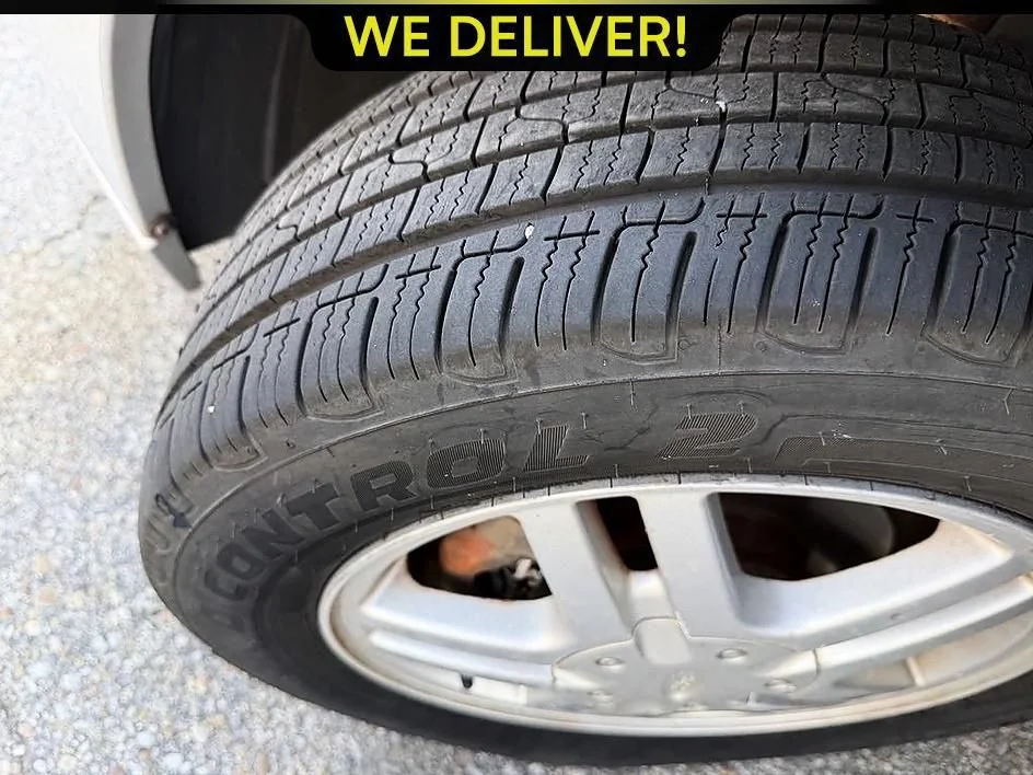Used 2002 Silver Ford SE Base image 20