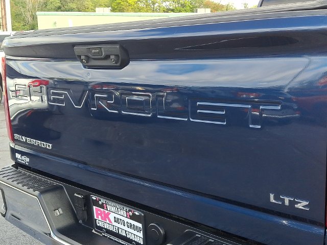 Used 2021 Blue Chevrolet LTZ image 32