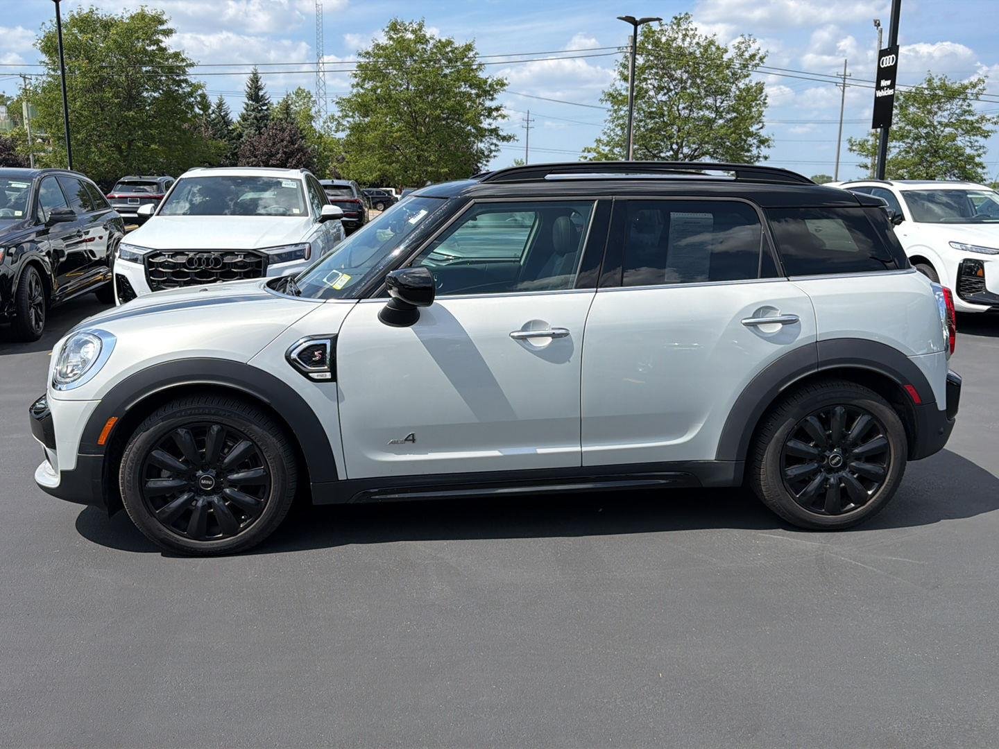 Used 2020 White SIlver Edition MINI Cooper S image 2