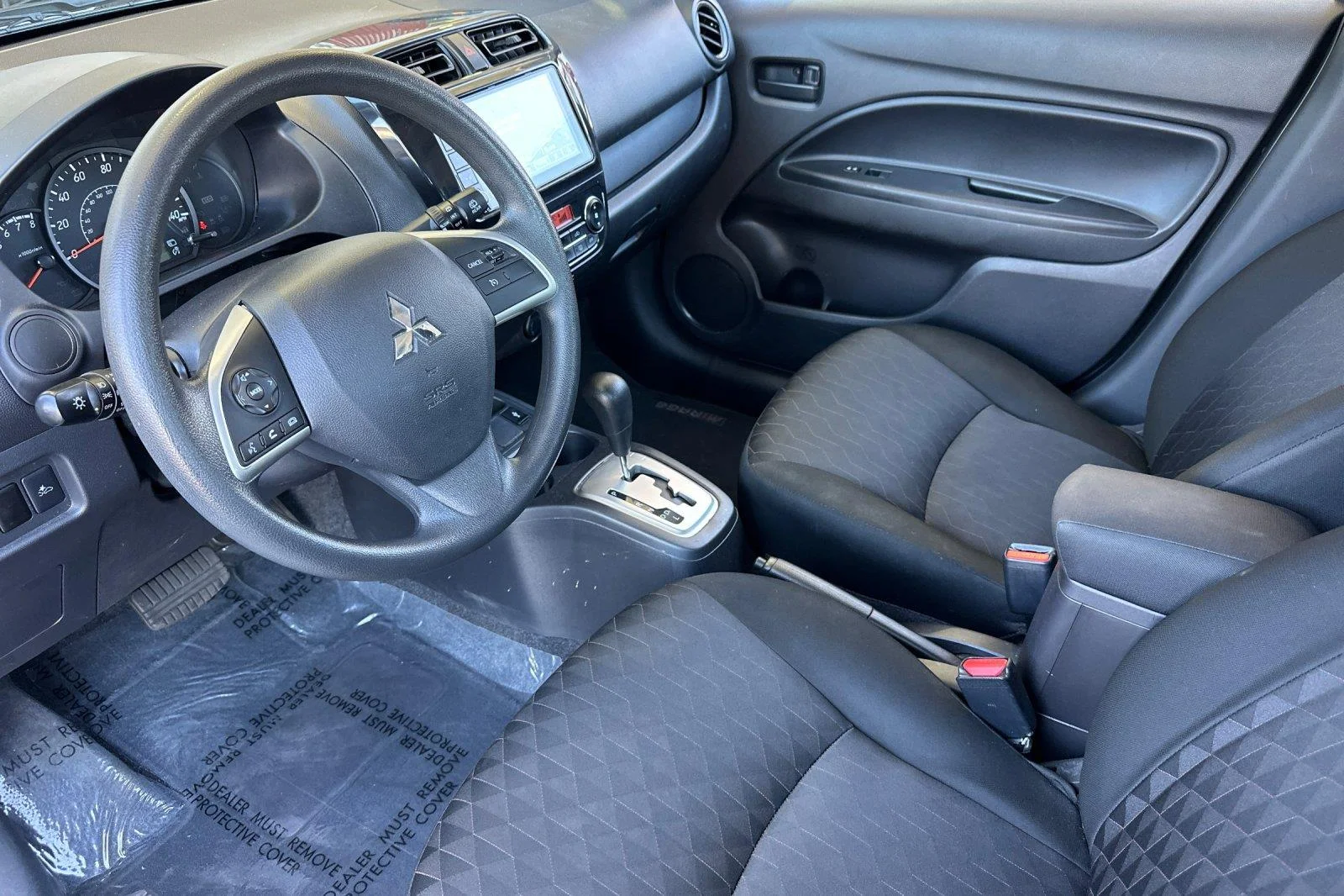 Used 2024 White Diamond Mitsubishi ES image 10