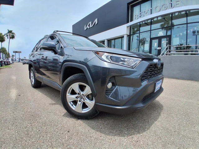 2021 Toyota RAV4 Hybrid XLE