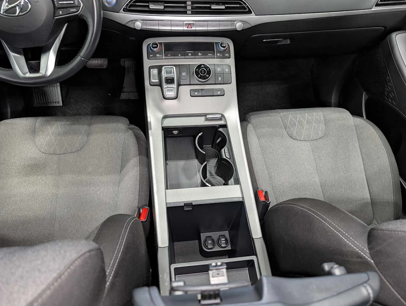 Used 2021 Hyper White Hyundai SEL image 20